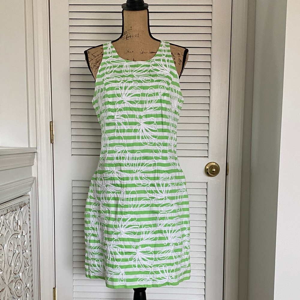 Lilly Pulitzer Green and White Fabric